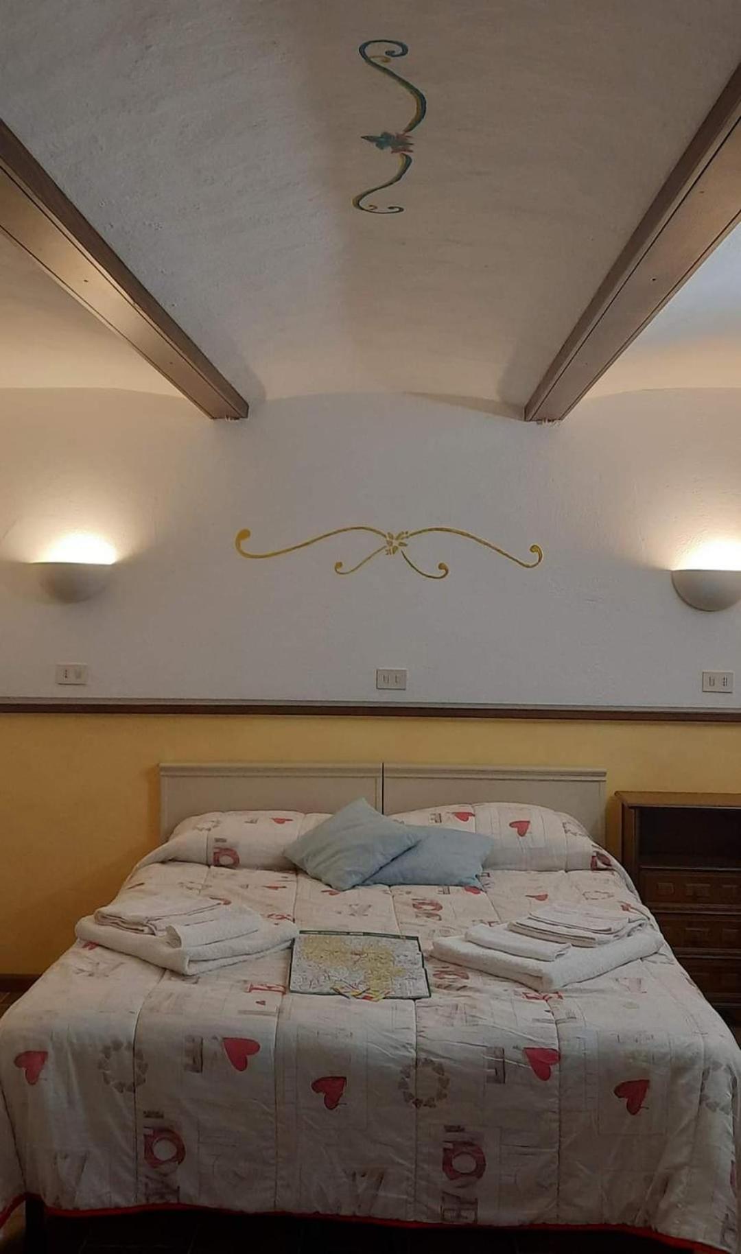San Rocco Di Villa Di Isola D'Asti Buitenkant foto